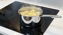 Schütten Sie das Wasser, in dem die Kartoffeln gekocht wurden, nicht weg – es kann Ihnen noch nützlich sein.