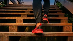 Wie viele Schritte muss man gehen, um 1 kg abzunehmen?