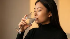 Warum trinken Chinesen heißes Wasser und lohnt es sich, diese Gewohnheit zu übernehmen?